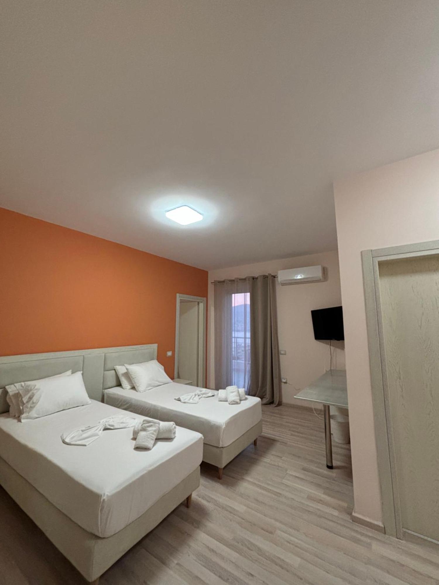 Vila -Te Golja Sarandë 外观 照片